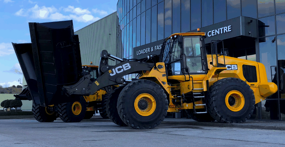 Ulrich Side Dump Bucket pictured.